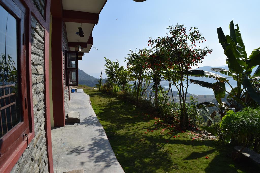 Gorgeous Village Guest House Pokhara Buitenkant foto